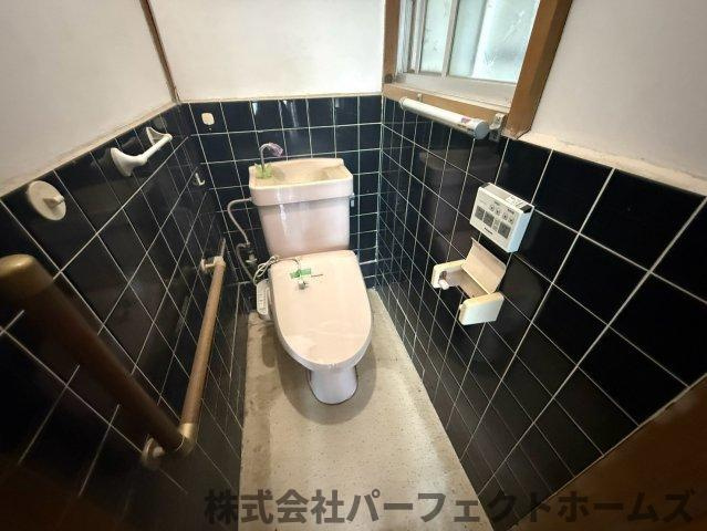 倉治7丁目戸建のトイレ|コンパクトで使いやすいトイレです