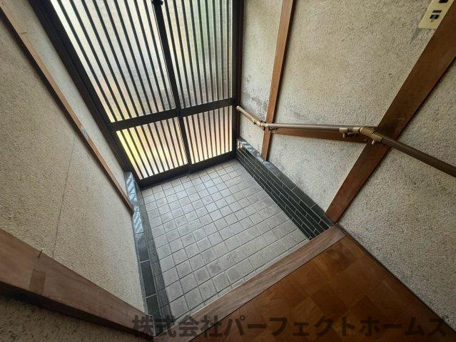 倉治7丁目戸建の玄関|落ち着いた玄関です