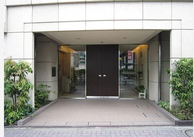 【エントランス】