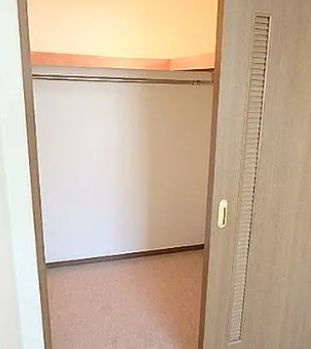 グランフラッツ北千住の収納|便利な収納スペースです
