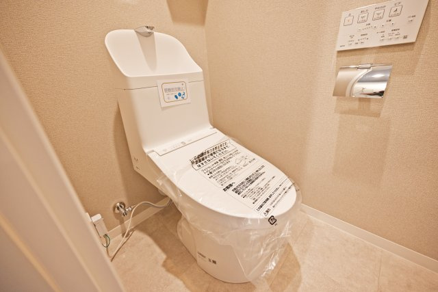 北野ハイツのトイレ|一年を通して快適に利用できるウォシュレット付トイレです。