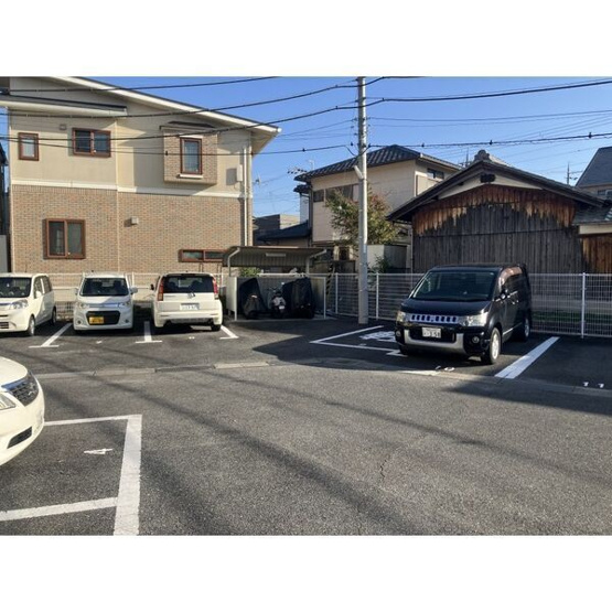 【駐車場】 | ワンルーム草津西矢倉 | 駐車場の様子です