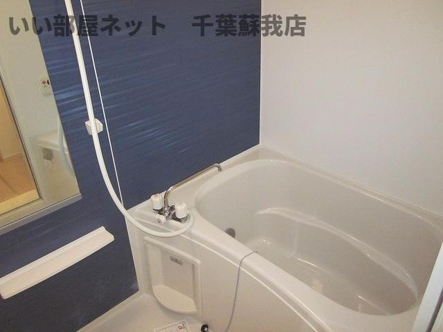 アルカンシェル市原　Cの浴室|落ち着いた空間のお風呂です