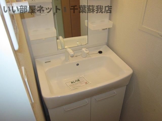 アルカンシェル市原　Cの洗面所|スペースが確保できる洗面所です