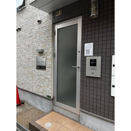 【エントランス】