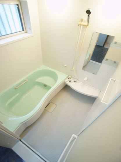 【浴室】 | 三幸町中古住宅1580 | 追い焚き機能付きです♪