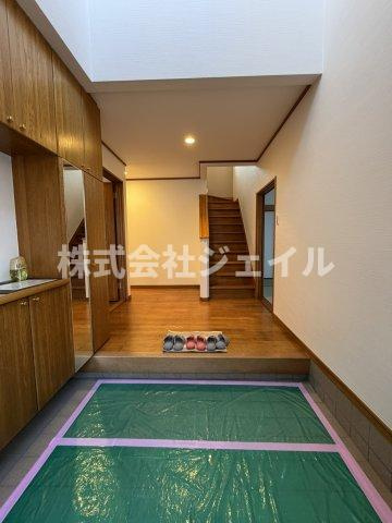 リフォーム済み　松が枝町　中古戸建の玄関