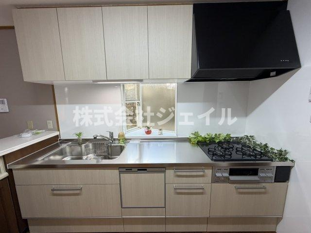 リフォーム済み　松が枝町　中古戸建のキッチン