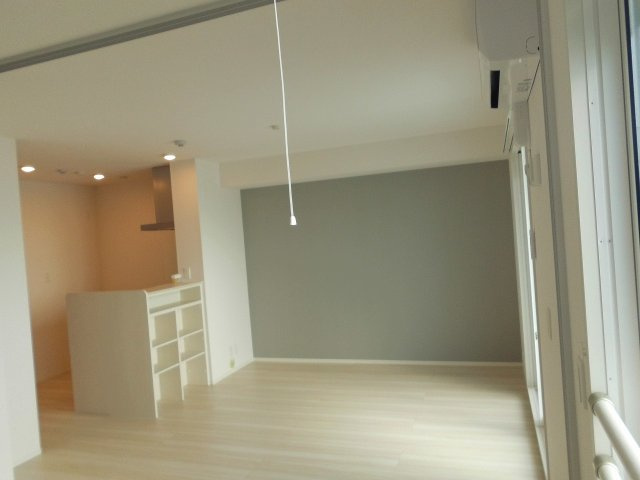シャルムアンジュの居間・リビング