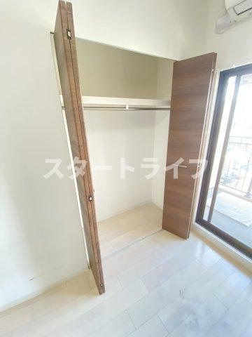 大阪市淀川区十三本町２丁目の賃貸マンションの収納