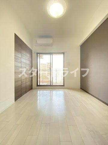 大阪市淀川区十三本町２丁目の賃貸マンションの寝室