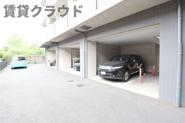 ボア　ソルチの駐車場|駐車スペースもあります