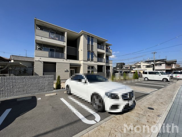 フォレスト光明池の駐車場