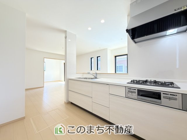ハートフルタウン宇都宮市御幸ケ原町126番のキッチン|人気の対面式キッチン☆料理をしながらご家族とコミュニケーションが取れます♪