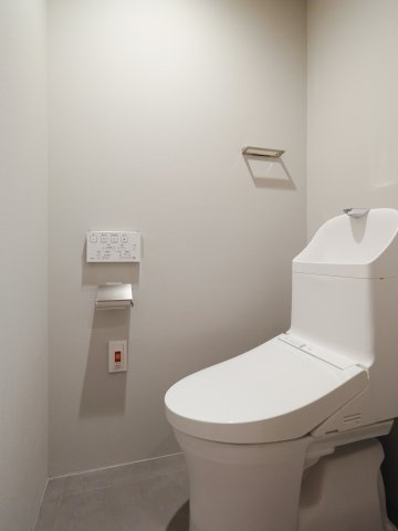 パーク・コート四谷のトイレ|パーク・コート四谷：ウォシュレット機能付きトイレです！
