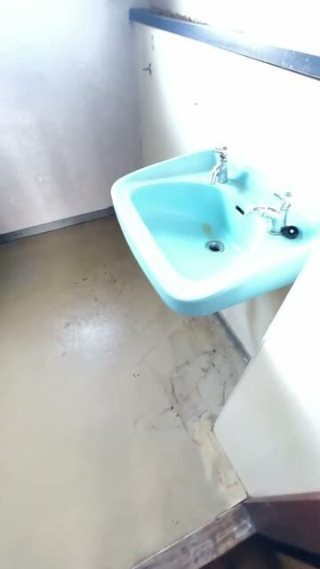 鎌ヶ谷グリーンハイツ４０号棟の洗面所
