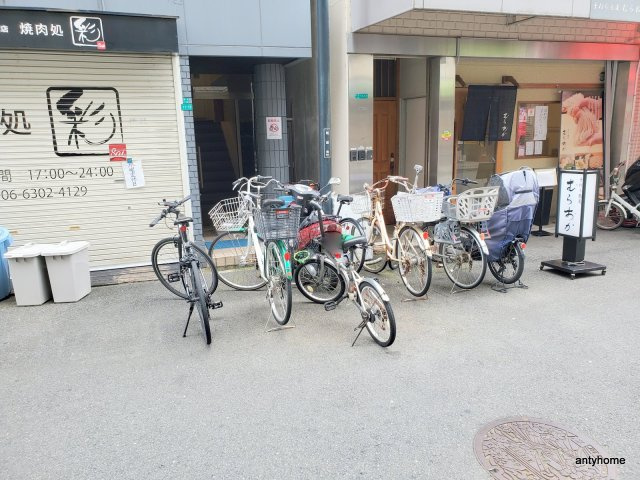 レナジア塚本　仲介手数料無料の駐車場