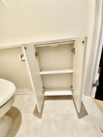 カサヴェール B棟の収納|トイレ収納