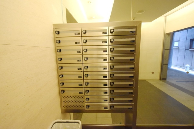 ボヌール門前仲町のその他共用部分|メールボックス