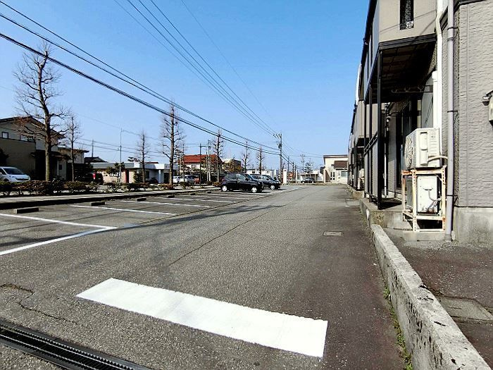 サンシャイニーひばり　A棟の駐車場