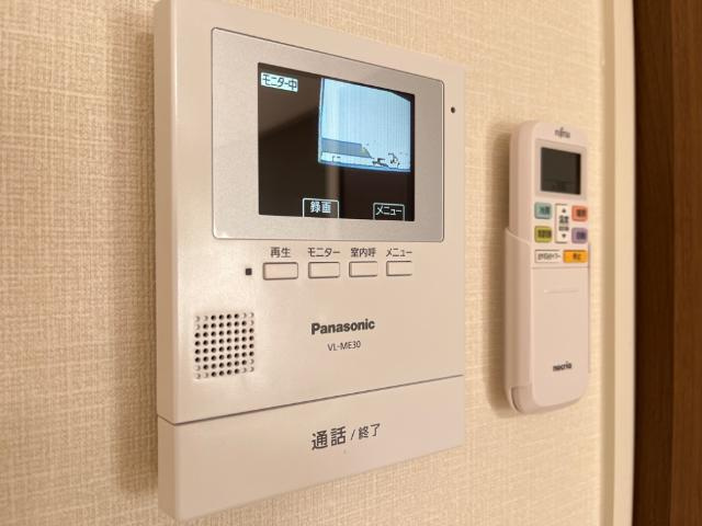 サンウイングの内装|カメラ付インターホン