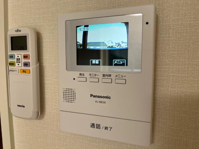 サンウイングの内装|カメラ付インターホン