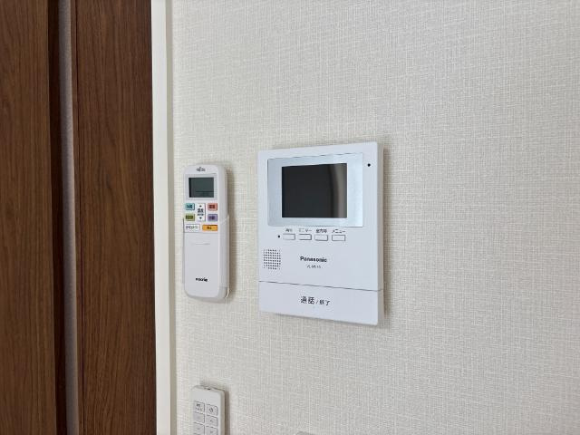 サンウイングの内装|カメラ付インターホン