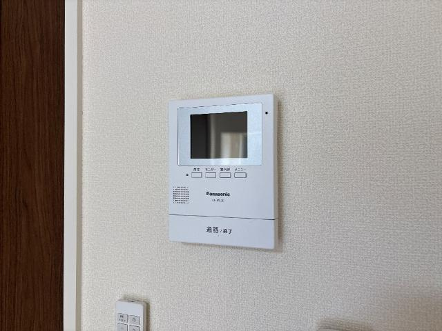 サンウイングの内装|カメラ付インターホン