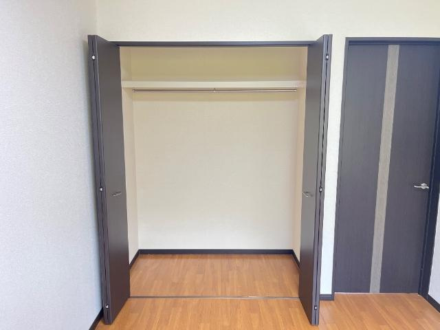 ナースリーイーストの収納|洋室クローゼット