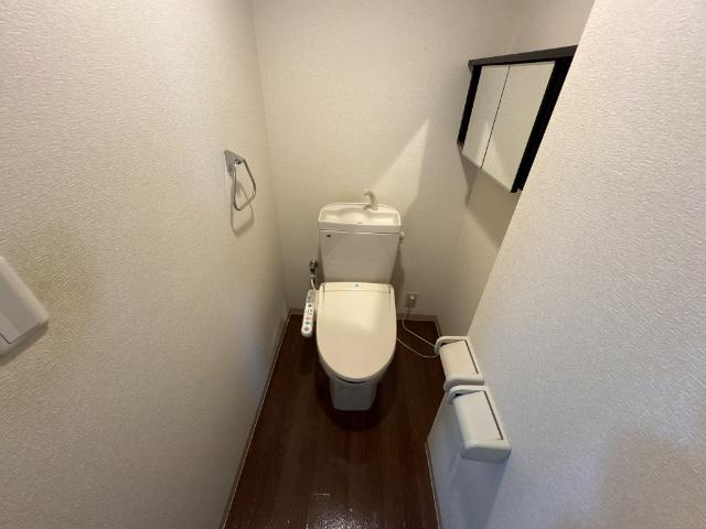 ベルグラースのトイレ|温水洗浄便座