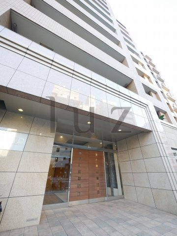 グローリオ桜木町音楽通りのエントランス