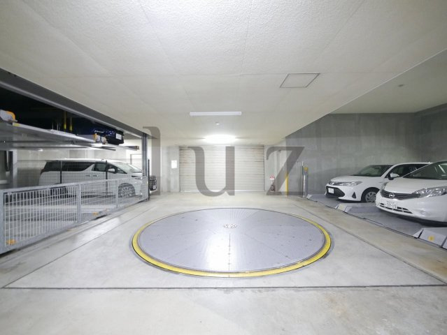 グローリオ桜木町音楽通りの駐車場