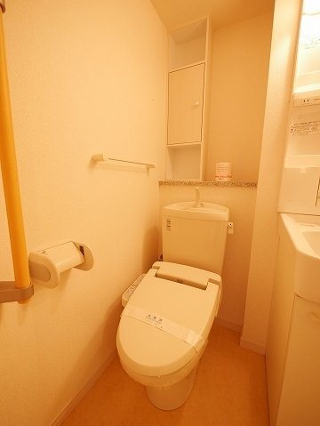 広尾ビューヒルズのトイレ|清潔感のあるトイレです