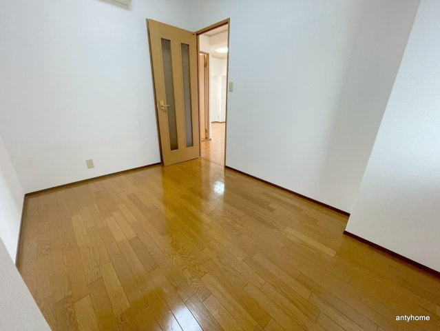 メゾン豊新　仲介手数料無料の洋室