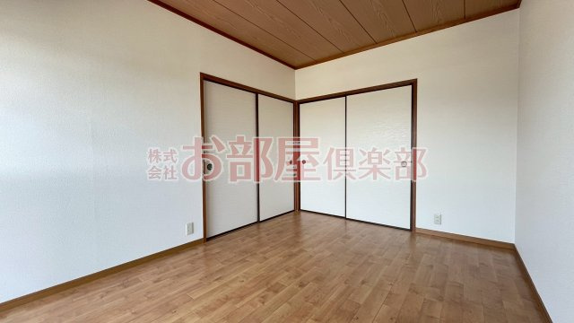 ヒカリノ宮ノ陣の洋室|コンパクトで使いやすい洋室です