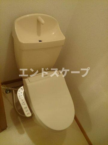 プラティークのトイレ|高崎、前橋のお部屋探しはエンドスケープまで！お客様の理想お聞かせ下さい♪