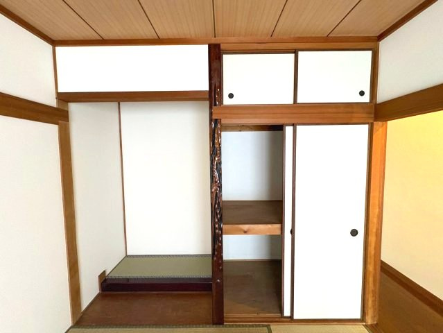 向野町戸建の収納