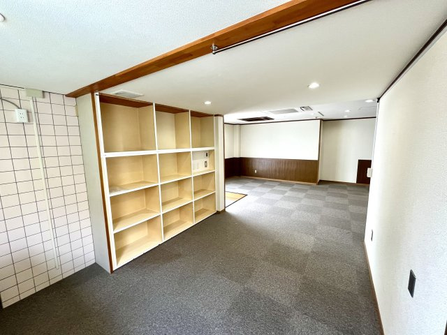 泰松ビル　１階店舗・事務所の内装