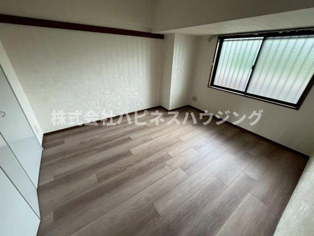 INSURANCE(インシュランス)BLDG.(ビルディング)XIX(ナインティーン)松戸の洋室
