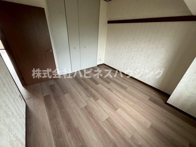 INSURANCE(インシュランス)BLDG.(ビルディング)XIX(ナインティーン)松戸の洋室