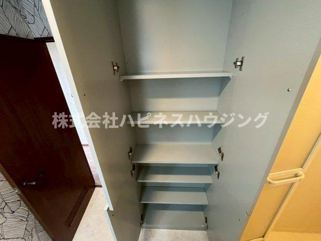 INSURANCE(インシュランス)BLDG.(ビルディング)XIX(ナインティーン)松戸の収納