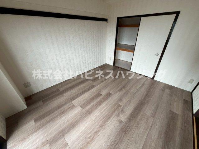 INSURANCE(インシュランス)BLDG.(ビルディング)XIX(ナインティーン)松戸の洋室