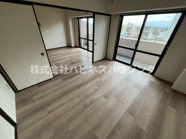 INSURANCE(インシュランス)BLDG.(ビルディング)XIX(ナインティーン)松戸の洋室