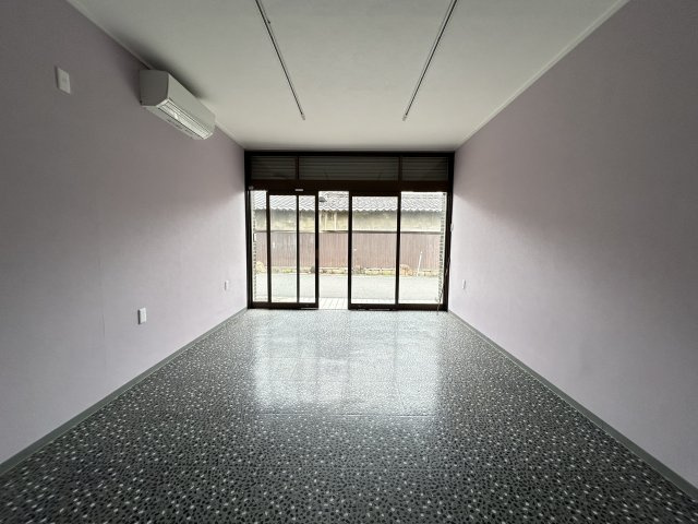 小山1丁目住居付き店舗