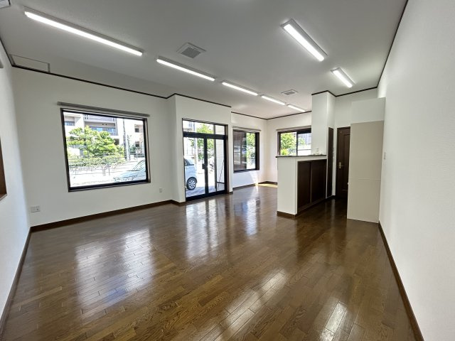 西浦1丁目店舗・事務所