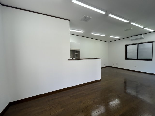 西浦1丁目店舗・事務所