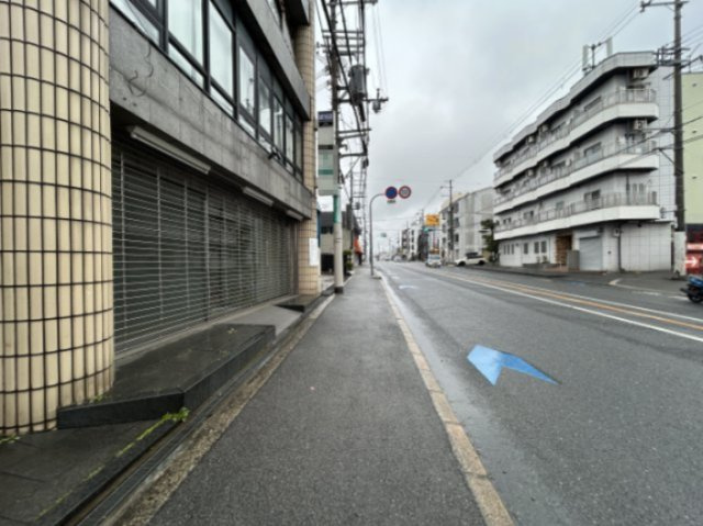 ロイヤル雅の駐車場