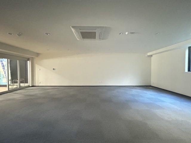 鷹合1丁目店舗・事務所