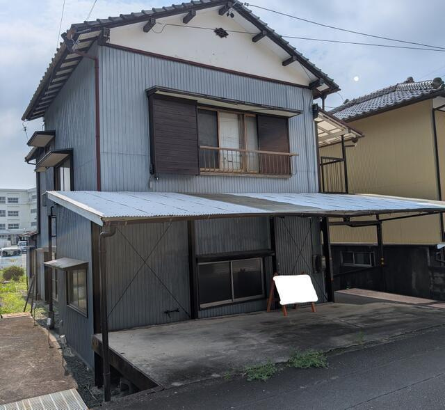 富士市岩淵の売地|西側道路の北から見た外観です