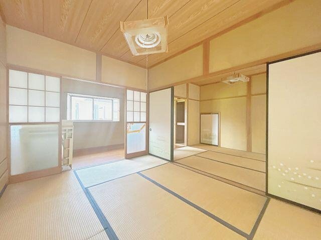 富士市森島の中古一戸建|２階西側６帖和室